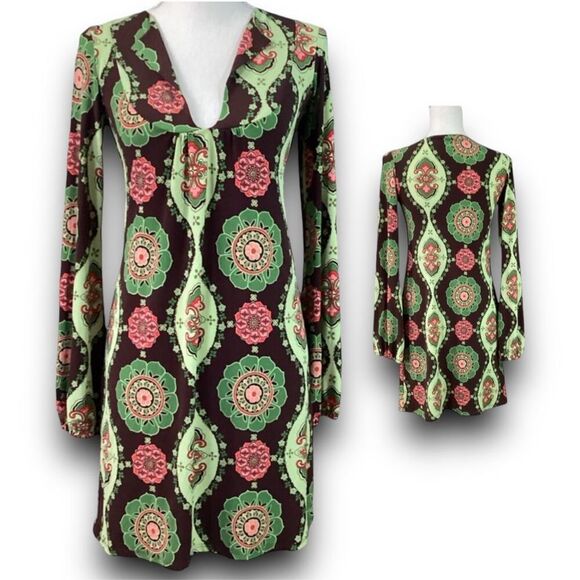 VELVET TORCH Velvet Torch Off The Shoulder Long Sleeve Mini Dress In Pink Green - Picture 9 of 10